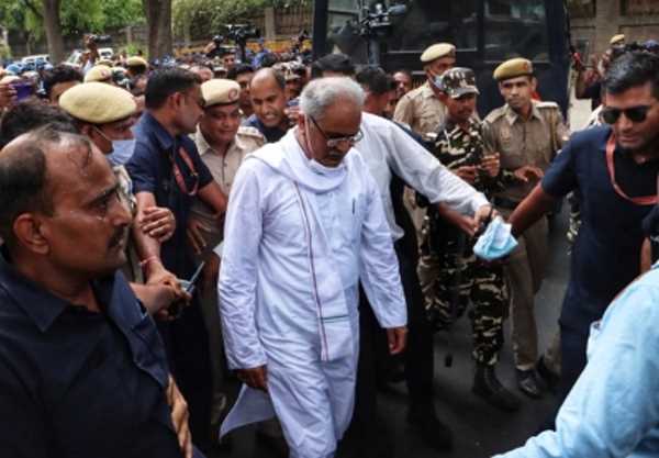 लोकतंत्र का गला घोंट रही भाजपा : सीएम बघेल